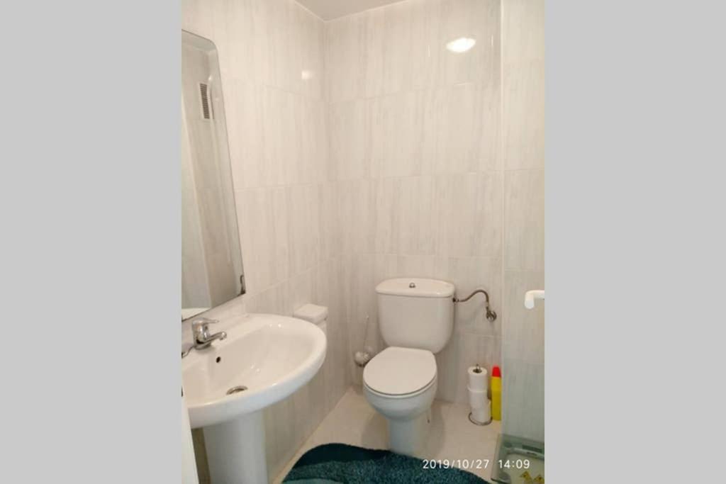Estupendo apartamento en primera línea de playa y con vistas al mar Dénia Exterior foto